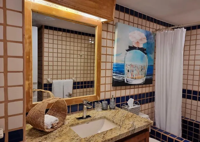 Unit 340- Casa Carina - Expansive Ocean